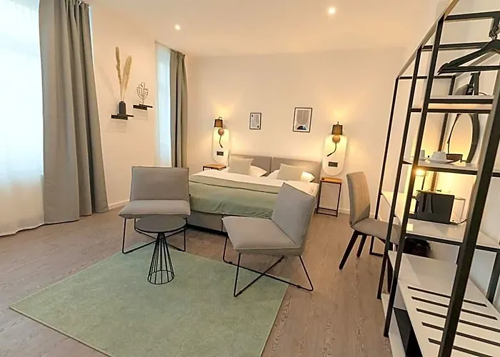Hotel We Shortstay